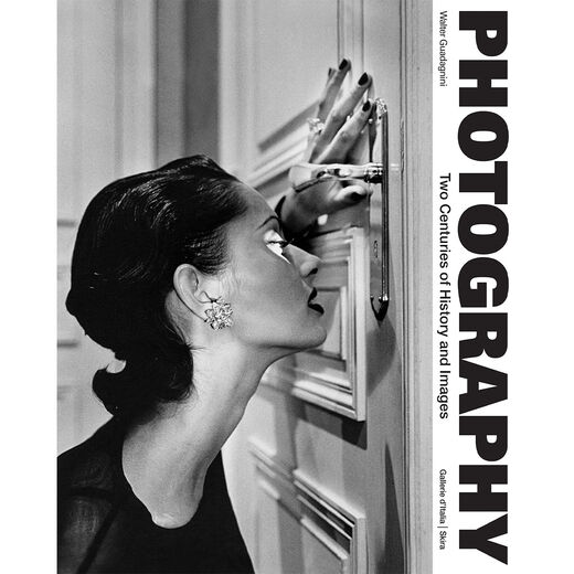 Photography: Two Centuries of History & Images